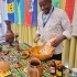 Pierre-explaining-the-different-crafts-and-spices